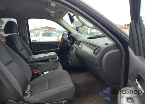 2009 Chevrolet Tahoe Ls из США, поврежденный, VIN 1GNFC13C59R192755